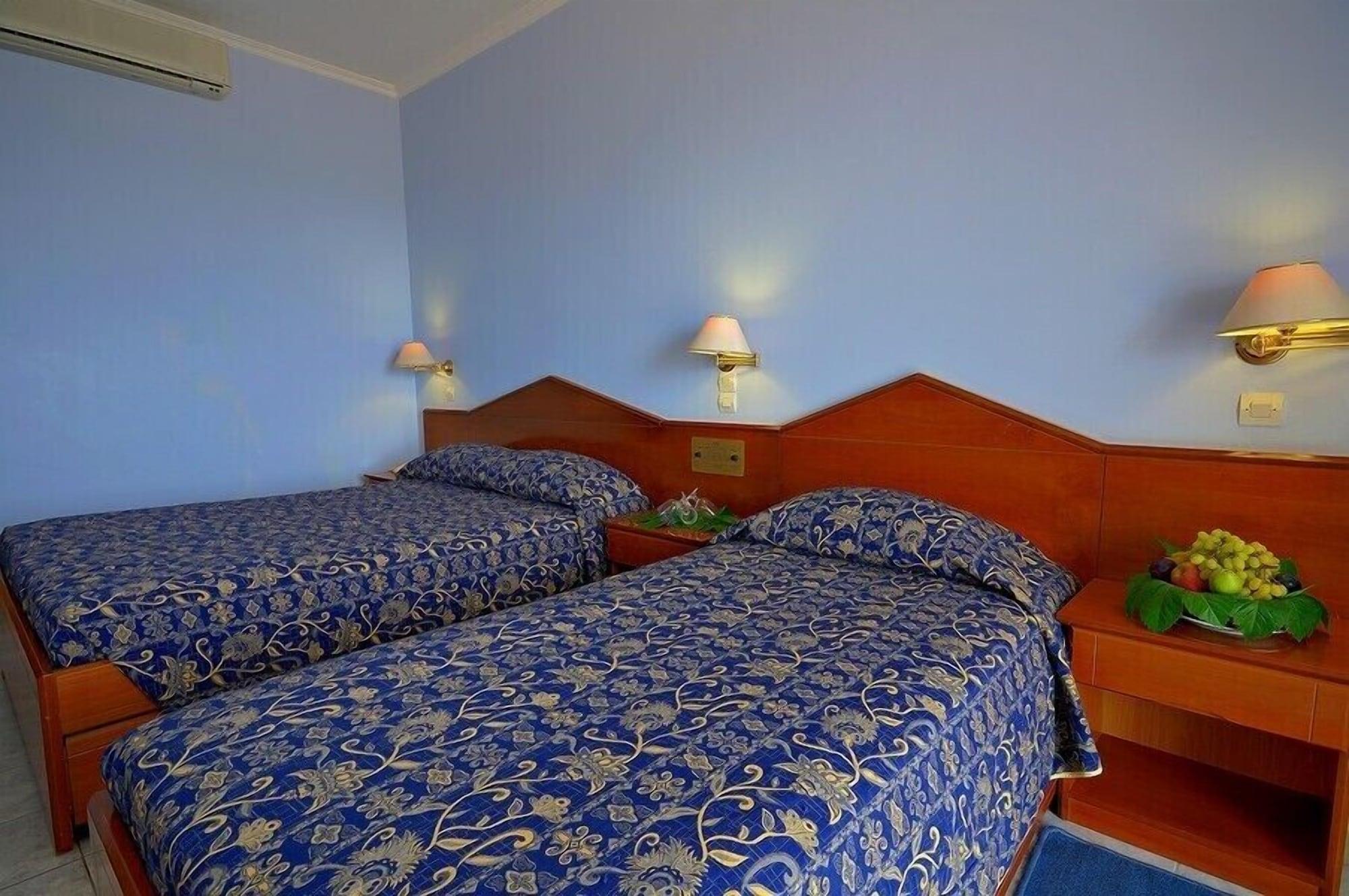 Astir Palace Hotel ลากานาส ภายนอก รูปภาพ