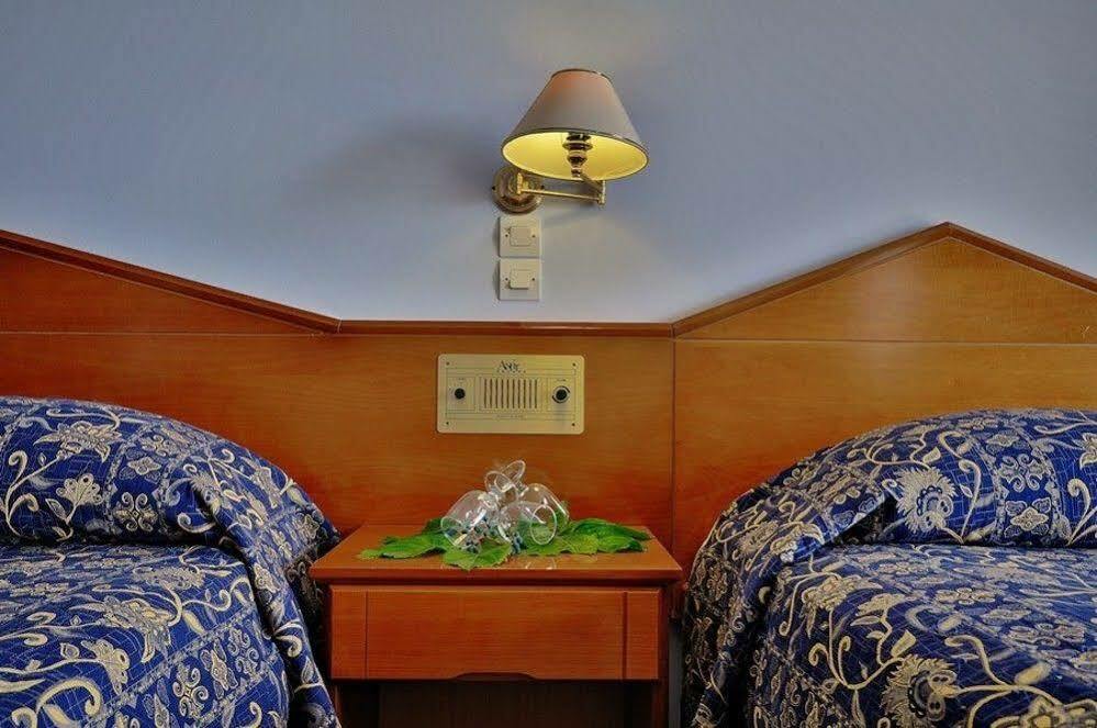 Astir Palace Hotel ลากานาส ภายนอก รูปภาพ